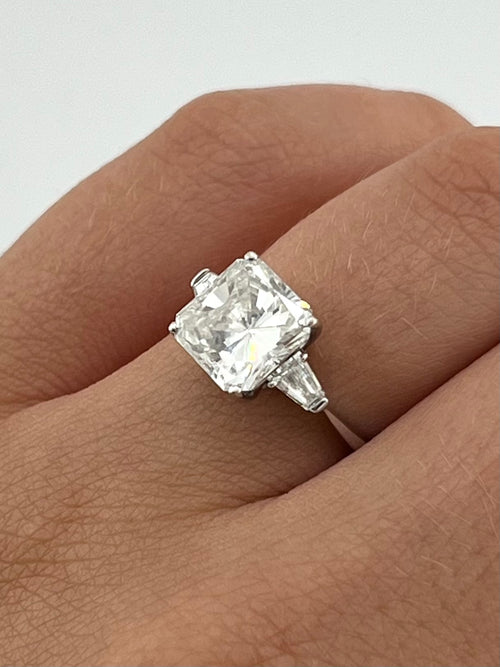 Solitaire Square Ring