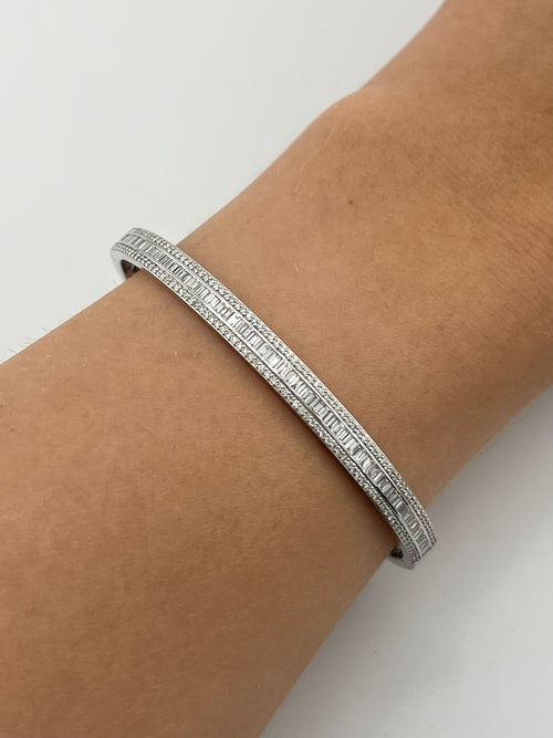 Rigid Bracelet Whit Diamonds