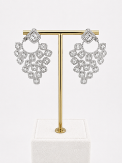 Hoops Earrings Whit Emerald Cut Diamonds