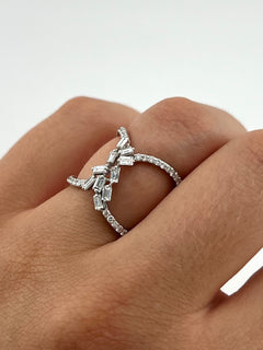 Diamonds Ring
