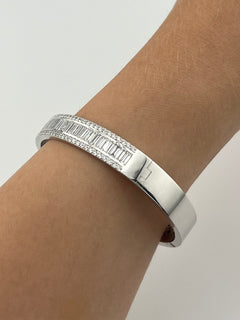 Rigid Big Bracelet Whit Diamonds