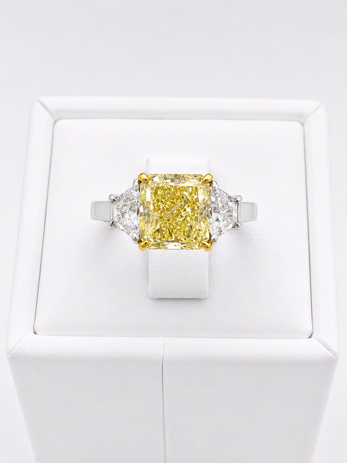 Bulgari Ring Radiant Yellow Diamond