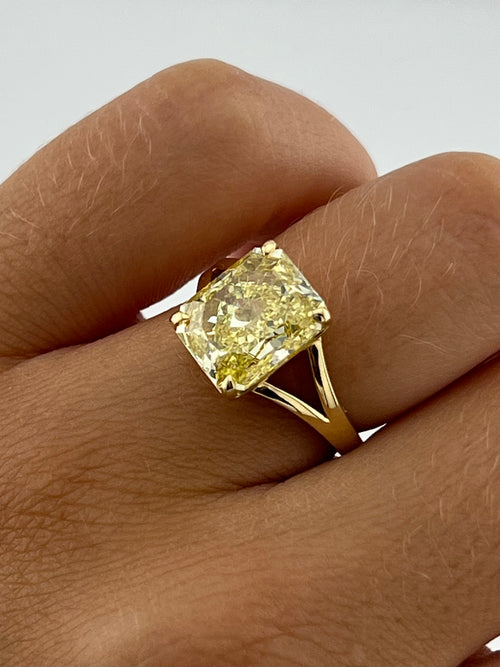 Ring With Fancy Intense Yellow