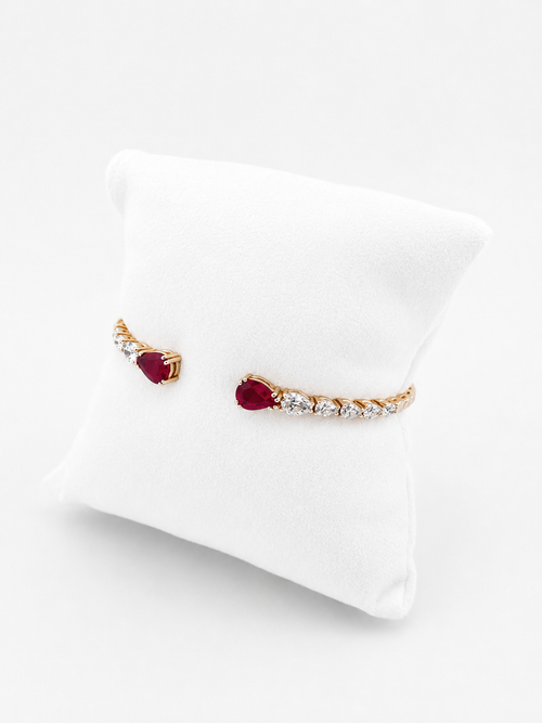 Bracelet With Diamonds And Rubys