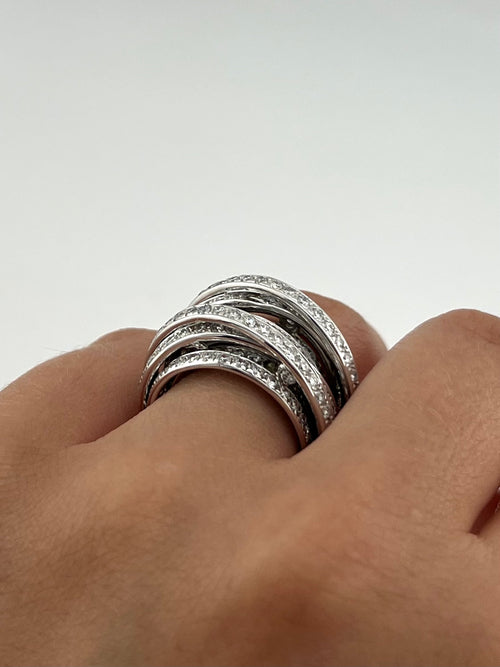 Multilines Diamonds Ring