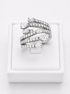 Multilines With Ending Pear Cut Ring