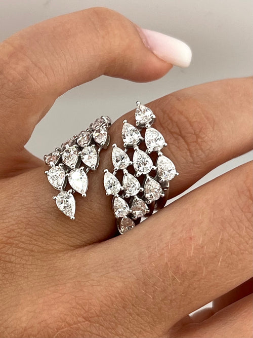 Pear Cuts Diamonds Ring