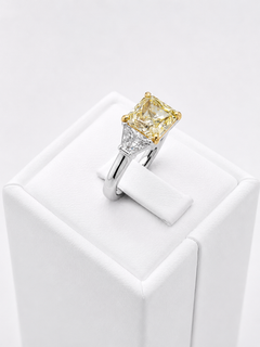 Bulgari Ring Radiant Yellow Diamond