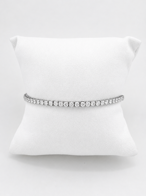 Tennis Bracelet With Out The Closer
