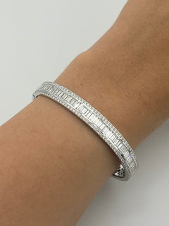 Rigid Big Bracelet Whit Diamonds