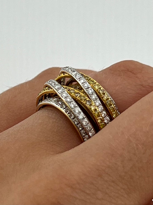 Multilines Fancy And White Diamonds Ring