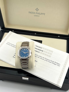 Patek Philippe Nautilus Ref. 7010/1G-013 White Gold